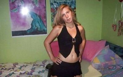 Super-Sexy Clothed Dating-Site Mummies