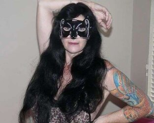 Super-Sexy Clothed Dating-Site Mummies