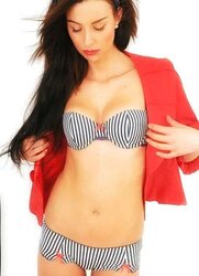 Fanny Veyrac in 20 Pictures