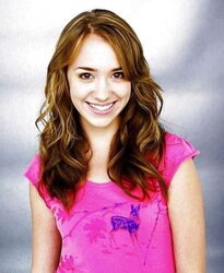 Andrea Bowen