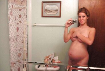 Some Photos of INEXPERIENCED Pregnant Stunner