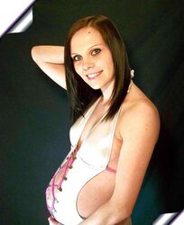 Some Photos of INEXPERIENCED Pregnant Stunner