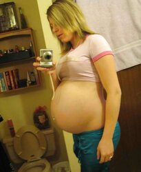 Some Photos of INEXPERIENCED Pregnant Stunner