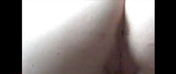 Spying on super-sexy girlfriend