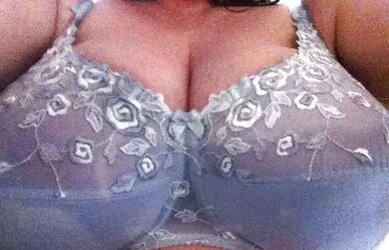 Gigantic Funbags, Taut Tops