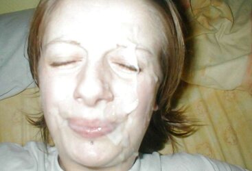 She enjoys to fellate her fellow