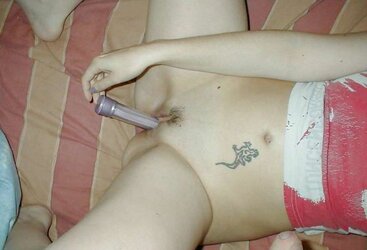 She enjoys to fellate her fellow