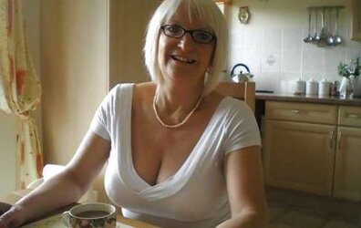 Big-Titted ladies 39 (Old nymphs dressed off the hook).