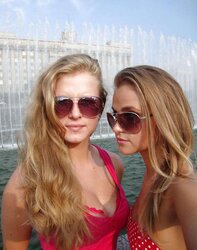 Huebsche women