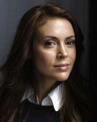 Alyssa Milano (HQ)