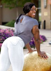 Damsel BodyBuilding Bun Idolize