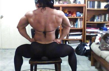 Damsel BodyBuilding Bun Idolize