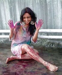 Indian femmes playing holy