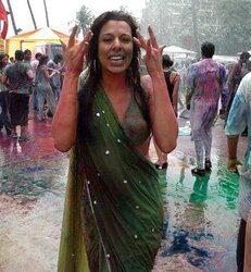 Indian femmes playing holy