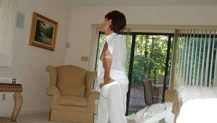 Who dont like mature girls