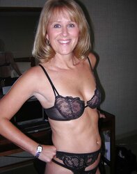Who dont like mature girls