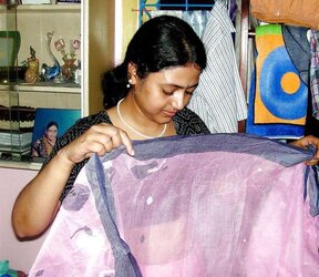 FEMMES FROM CALCUTTA