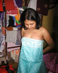FEMMES FROM CALCUTTA