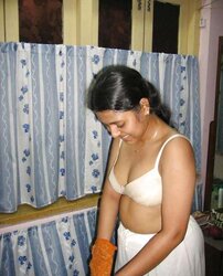 FEMMES FROM CALCUTTA