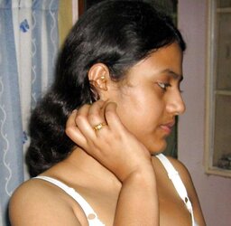 FEMMES FROM CALCUTTA