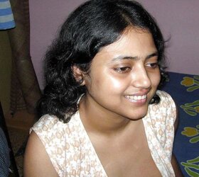 FEMMES FROM CALCUTTA