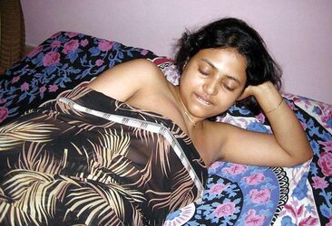 FEMMES FROM CALCUTTA