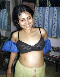 FEMMES FROM CALCUTTA