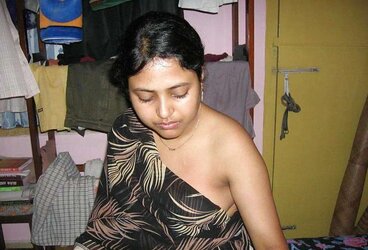 FEMMES FROM CALCUTTA