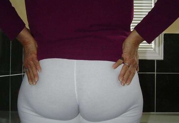 Housewives flashing for us