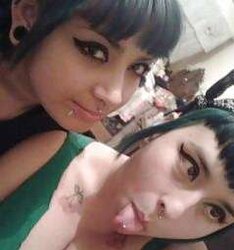 phat Inborn Tit - Kika (two)