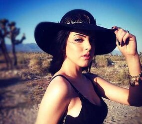 Elizabeth Gillies