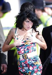 Winehouse Tits