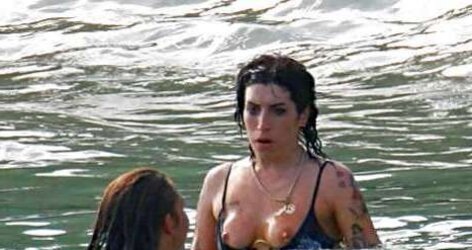 Winehouse Tits