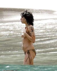 Winehouse Tits