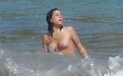 Winehouse Tits