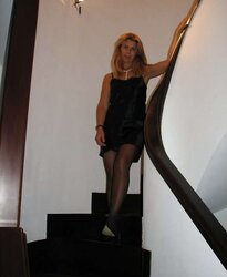 Hotlegs-spectacular inexperienced mature