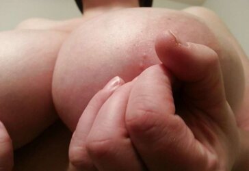36 G boobies hoe Lateshay