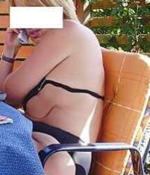 Eine Titte schaut raus
