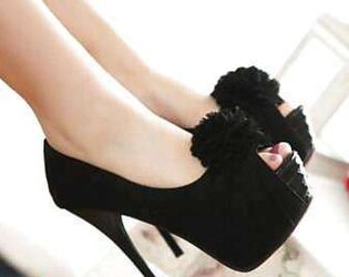 Killer High-Heeled Shoes!