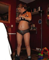 Pregnant sub Petra