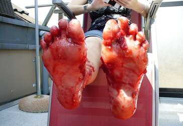 Barefeet and wedge