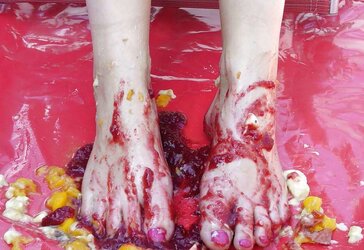Barefeet and wedge