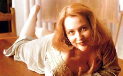 Gillian Anderson