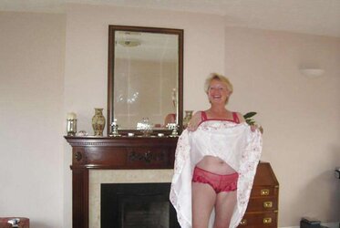 British MUMMY Wifey Alison