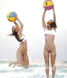 Some G-Spots,Tities,And donks On the BeAch naturist photos