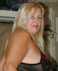 Supreme grannies and matures mix up
