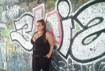 Romanian lady: Mihaela