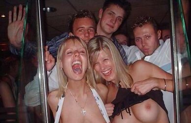 Nudes in public No. 13 - N. C.