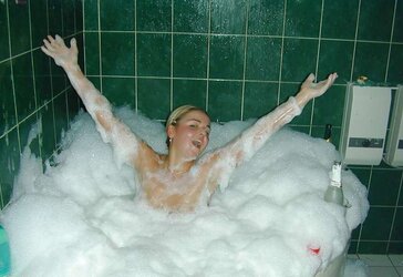 Russian Blond Fur Covered Biotch Fledgling