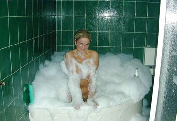 Russian Blond Fur Covered Biotch Fledgling